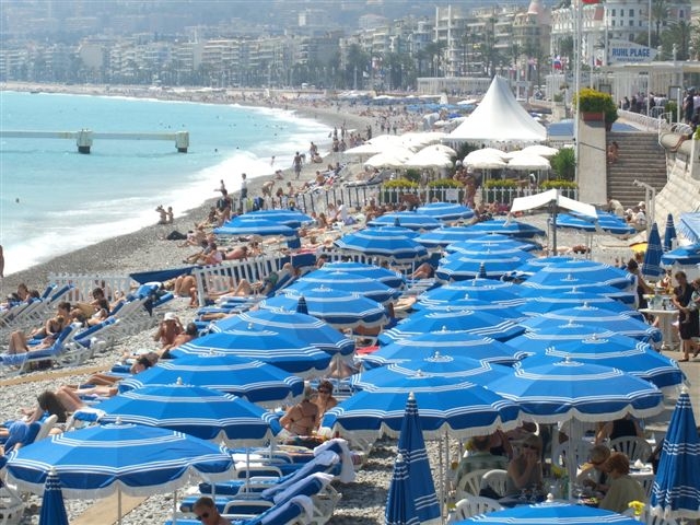 life-is-a-beach-nice-france
