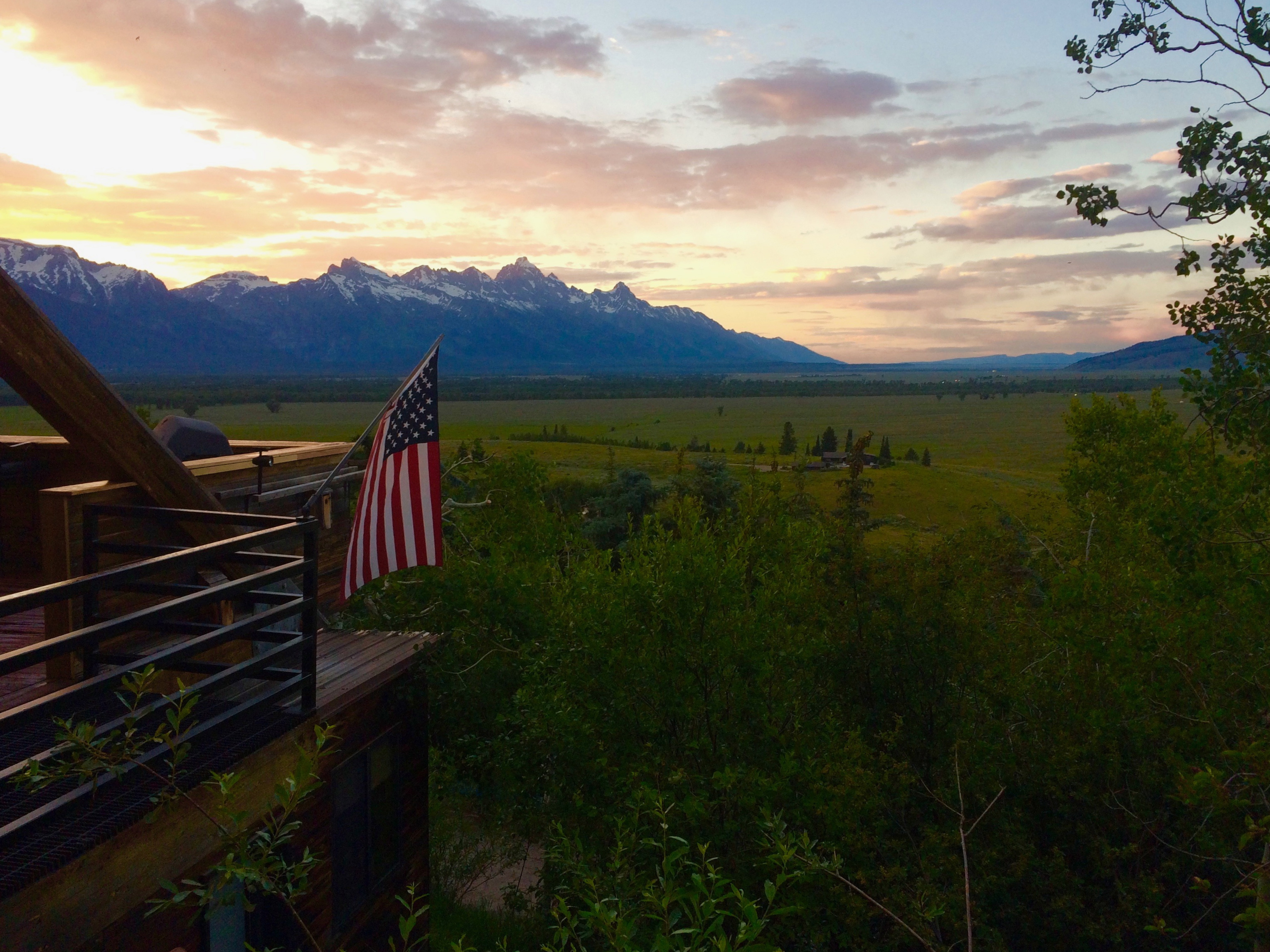 THE TETONS