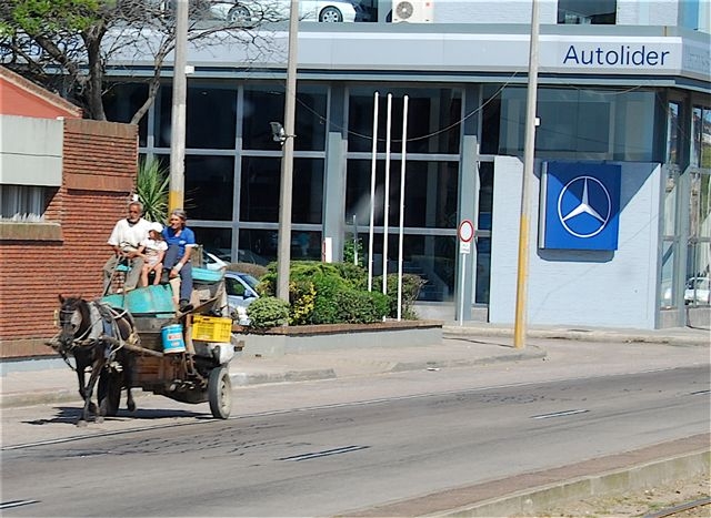 Montevedeo Mercedes