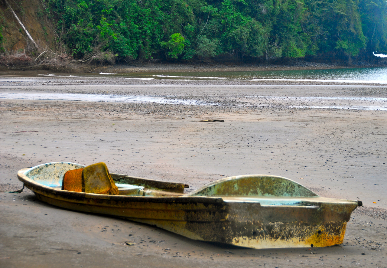 escape boat, Costa Rica